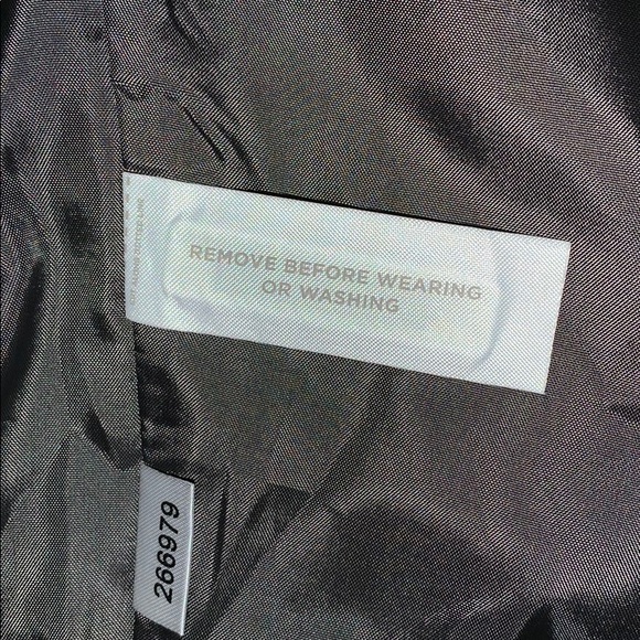 NWT! Ann Taylor Loft Faux Fur Vest! - Picture 5 of 6